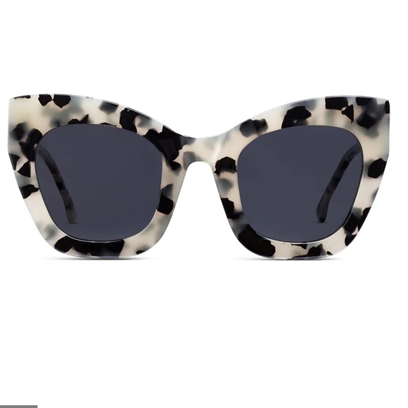 AMBITIOUS Marble frame + Black lenses Supernormal  NWOT
